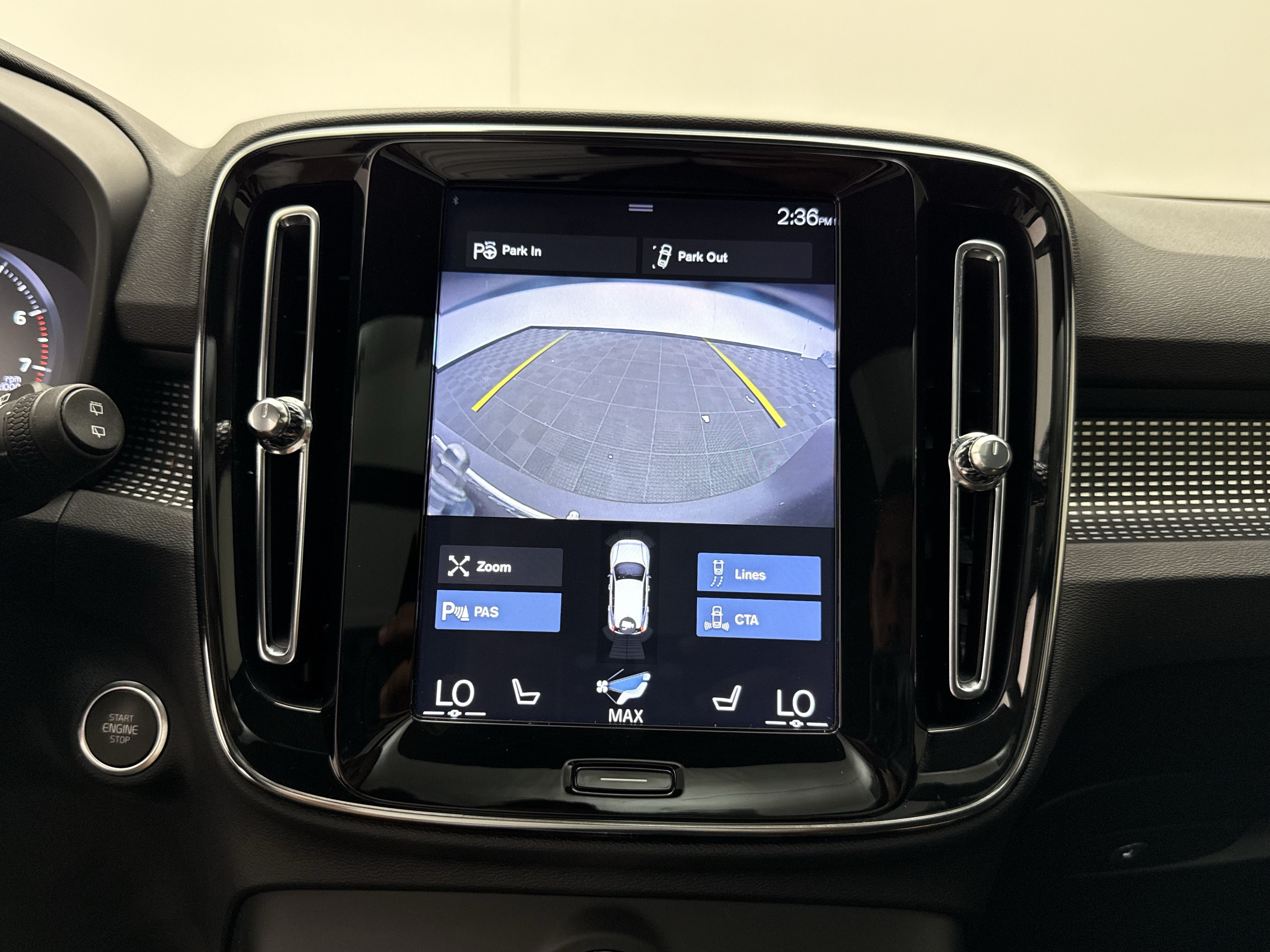 Used 2019 Volvo XC40 T5 R-Design AWD/4WD image 22