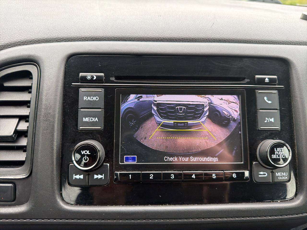 Used 2022 Honda HR-V LX image 24