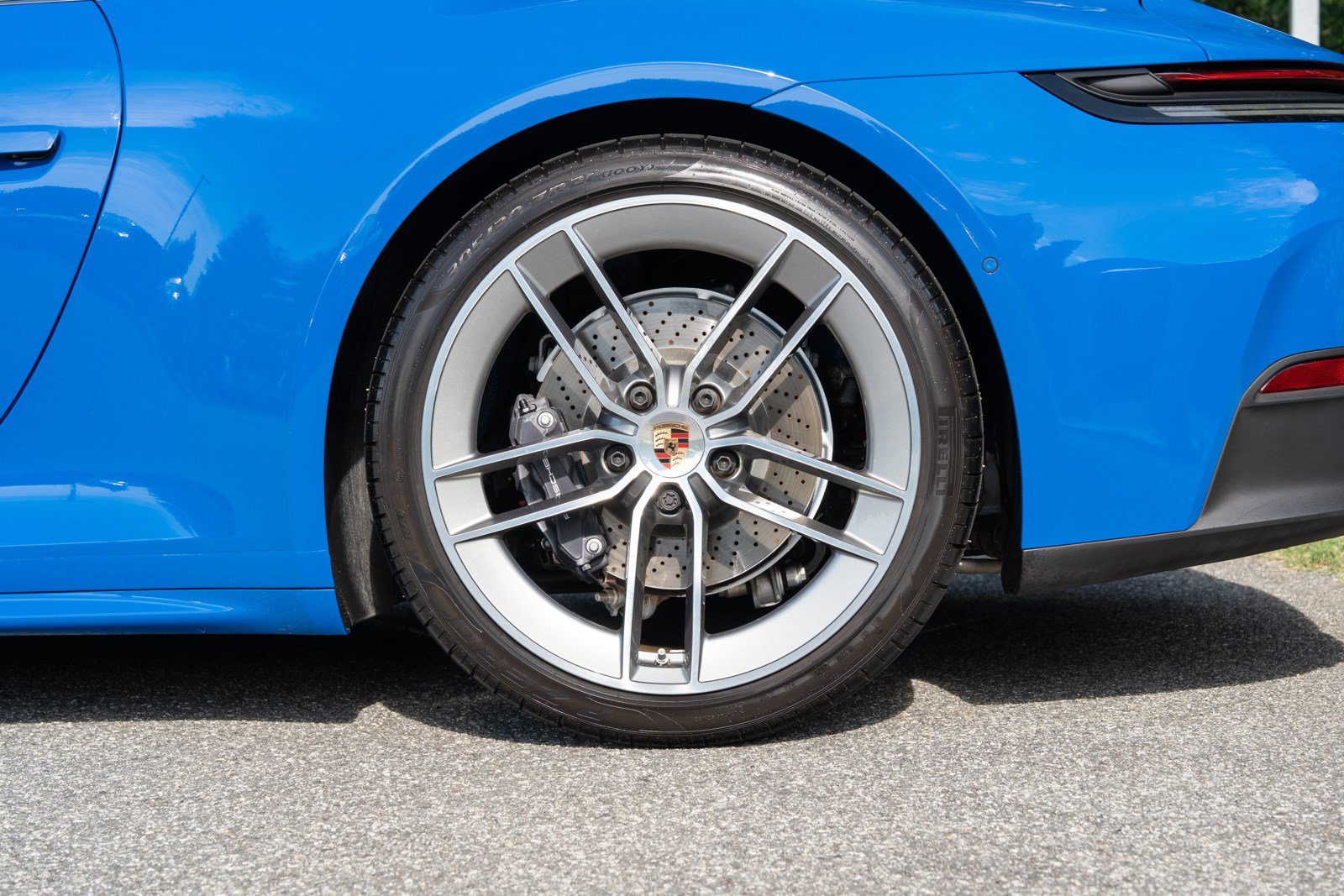 Certified 2025 Porsche 911 Carrera RWD image 12