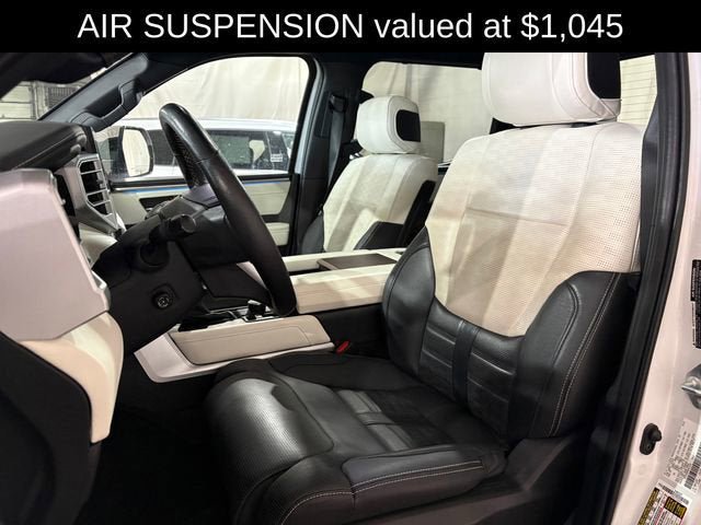 Used 2022 Toyota Tundra Capstone AWD/4WD image 4