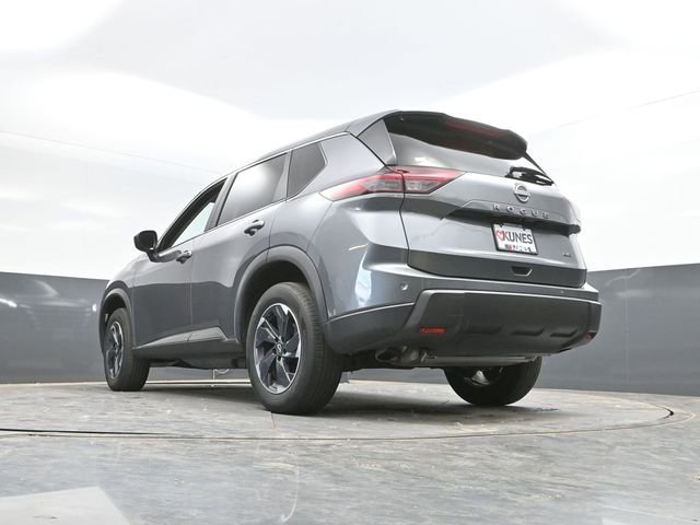 Used 2025 Nissan Rogue SV AWD/4WD image 45