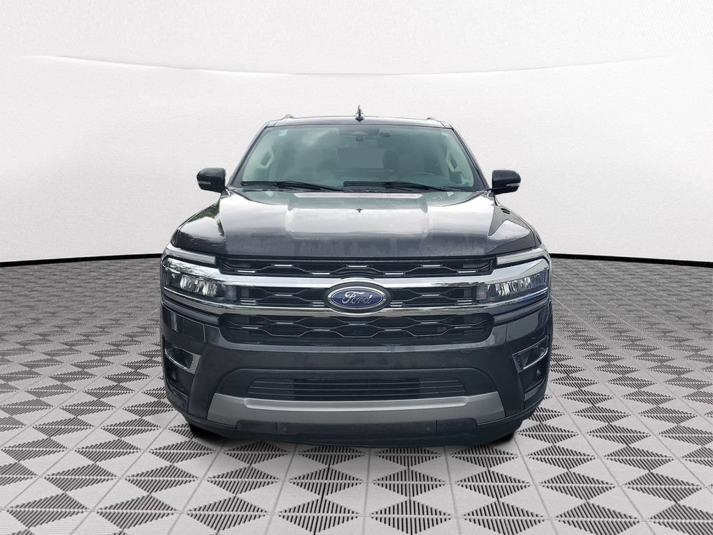 Used 2024 Ford Expedition Max Limited RWD image 2