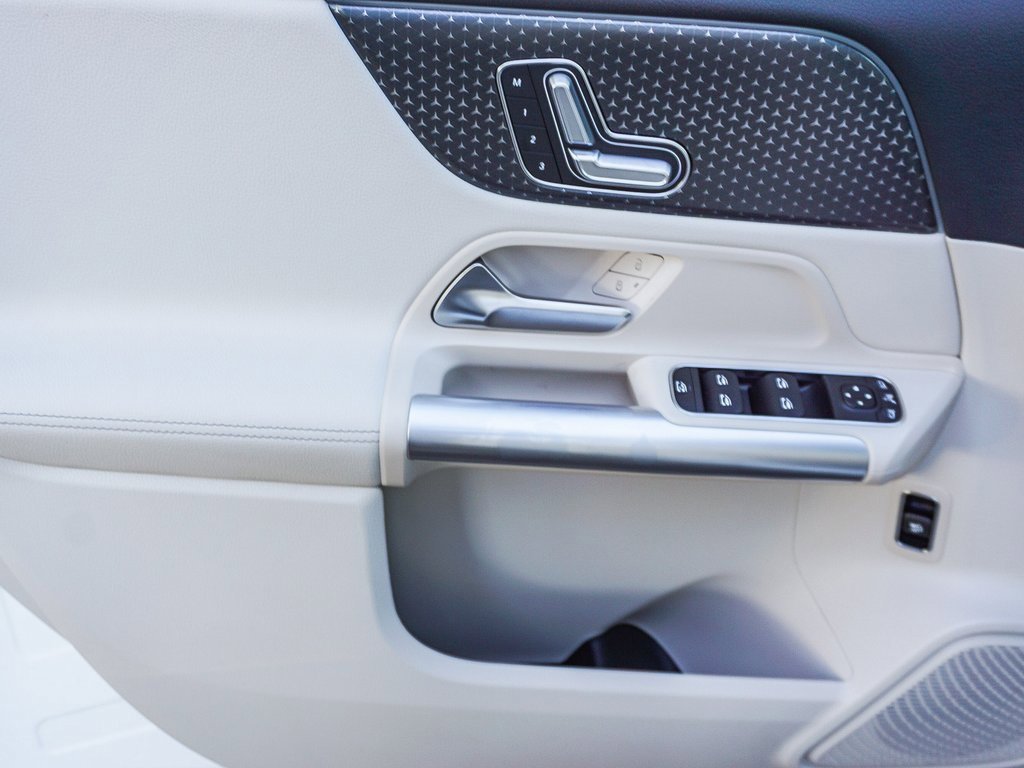 Used 2025 Mercedes-Benz GLA 250 image 19