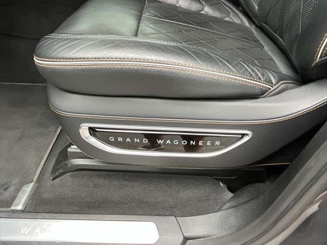 Used 2024 Jeep Grand Wagoneer L Series III AWD/4WD image 36
