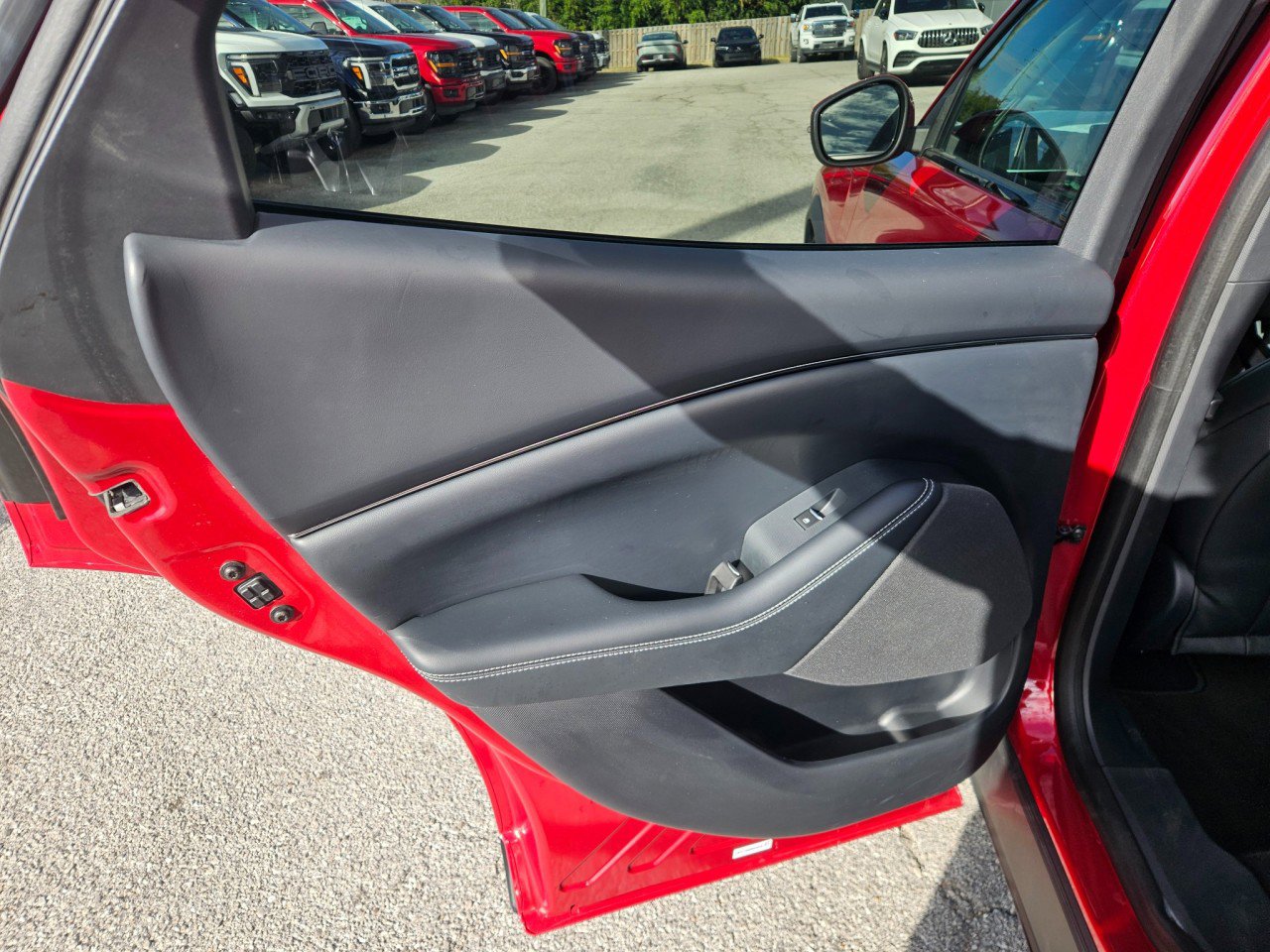 Used 2021 Ford Mustang Mach-E Select image 18