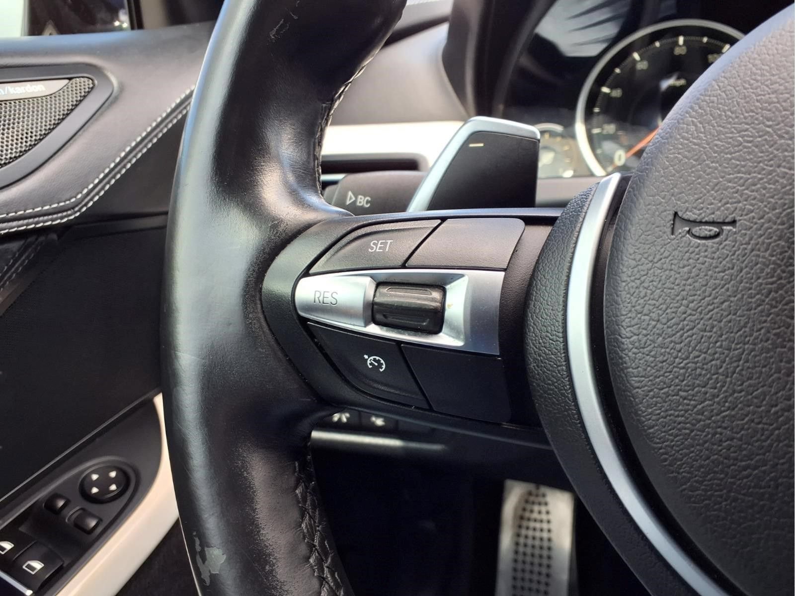 Used 2016 BMW 650i xDrive Convertible AWD/4WD image 18