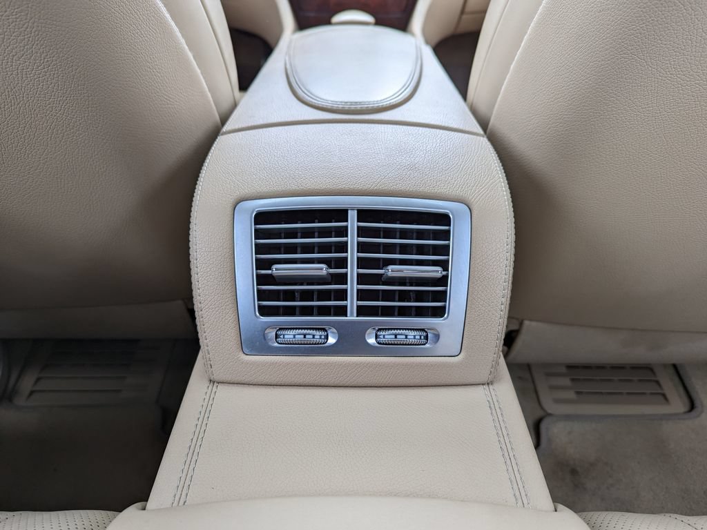 Used 2013 Mercedes-Benz CL 550 4MATIC image 41
