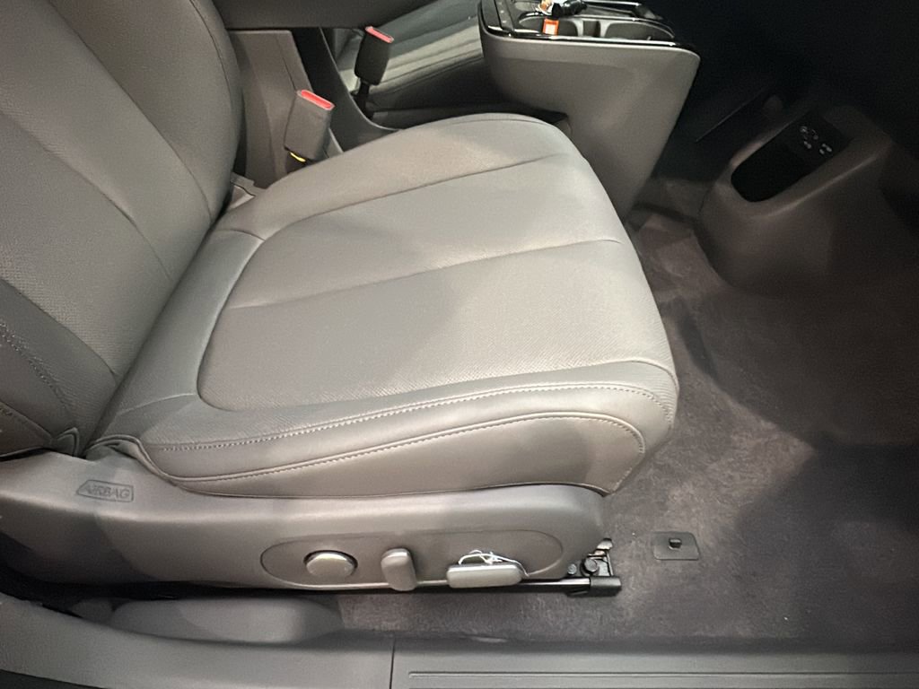New 2026 Hyundai Ioniq 5 SEL image 16