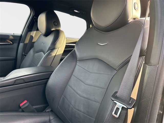 Used 2018 Cadillac CT6 Luxury image 16