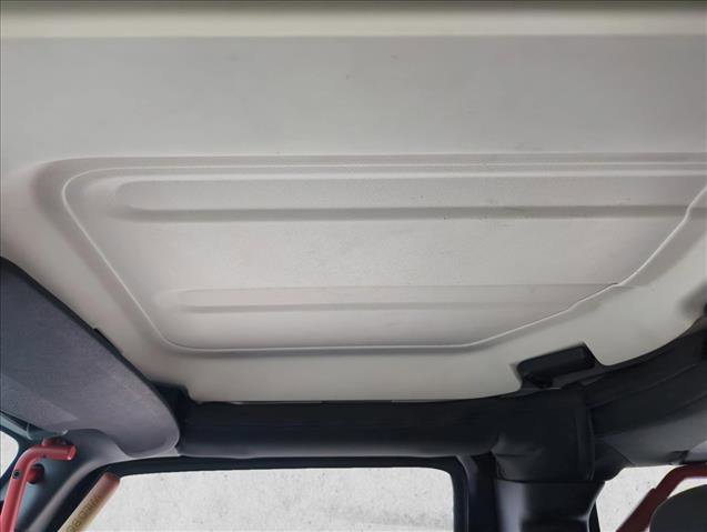 Used 2014 Jeep Wrangler Unlimited Sahara w/ Connectivity Group image 11