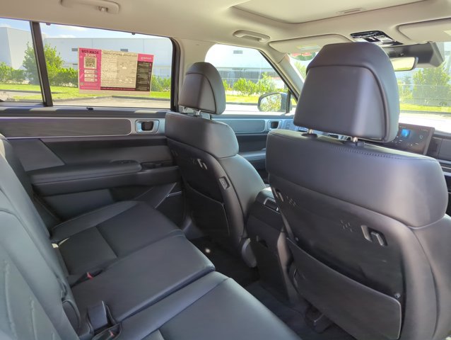 Used 2024 Hyundai Santa Fe Limited image 24