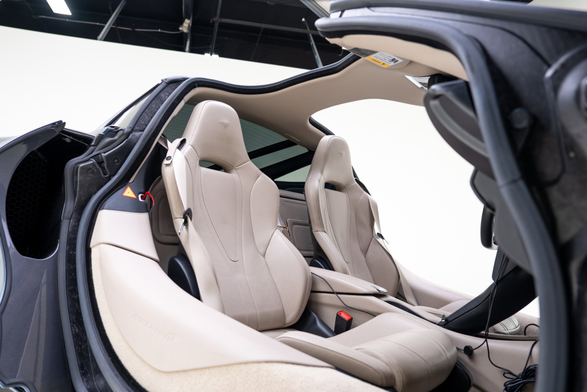 Used 2018 McLaren 720S Luxury image 33