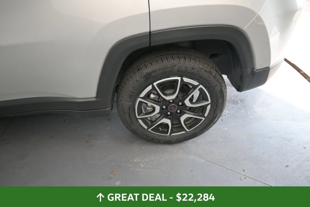 Used 2025 Jeep Compass Trailhawk AWD/4WD image 19