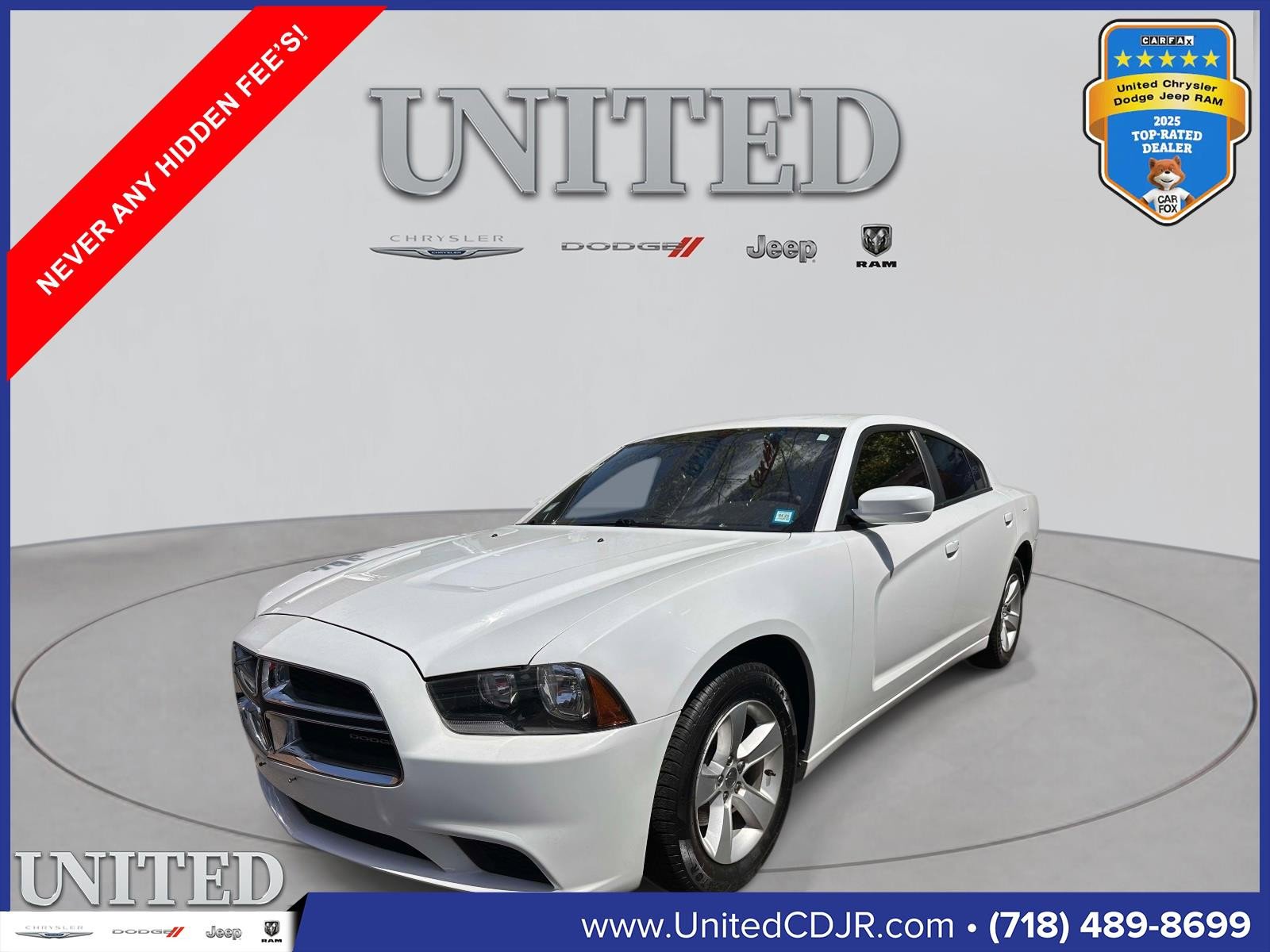 Used 2011 Dodge Charger SE RWD image 2