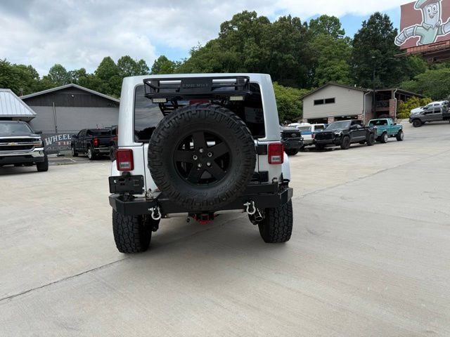 Used 2012 Jeep Wrangler Unlimited Sahara AWD/4WD image 8
