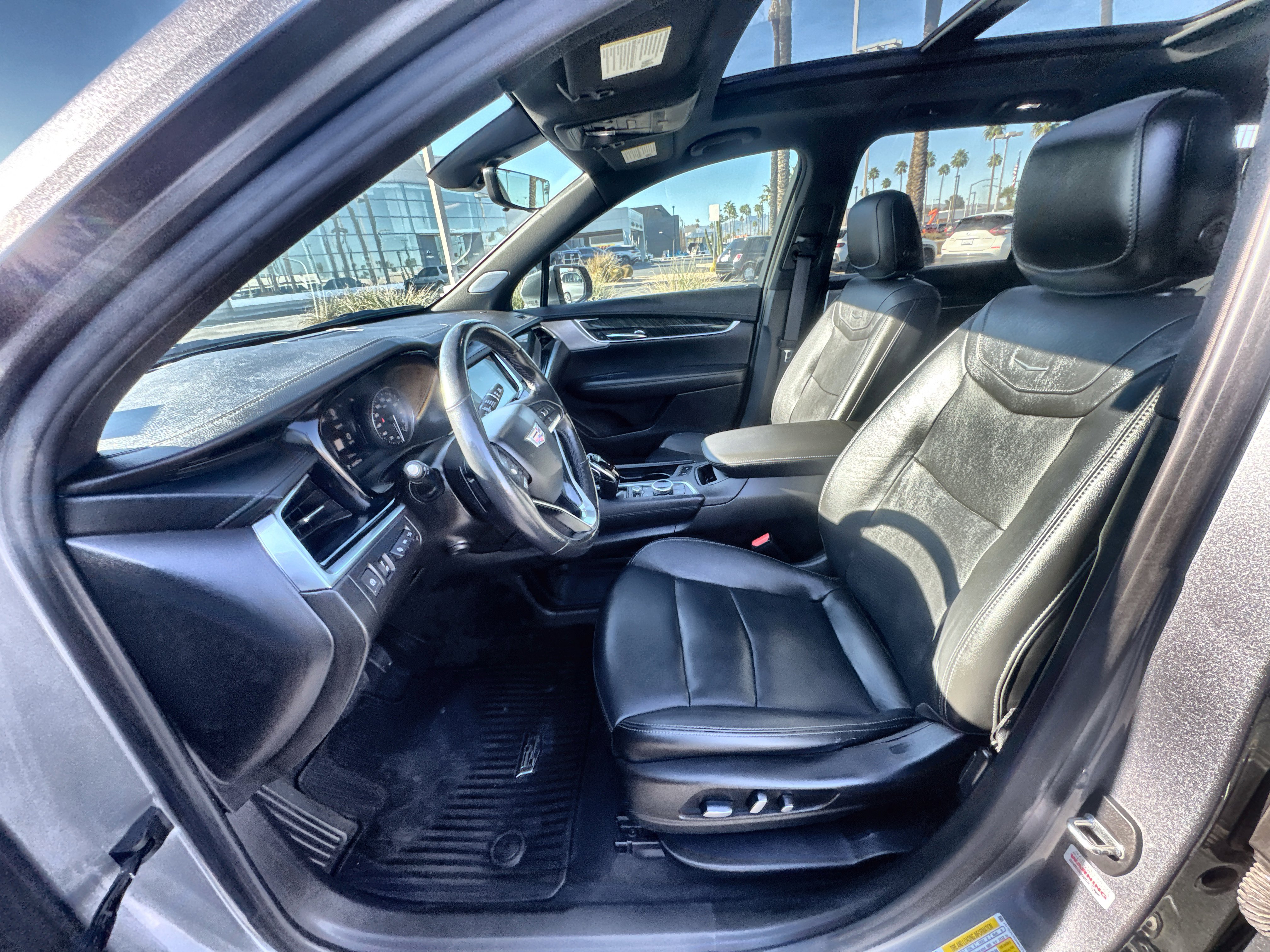 Used 2021 Cadillac XT6 Premium Luxury image 10