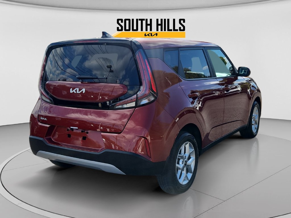 Certified 2024 Kia Soul LX w/ LX Technology Package FWD image 5