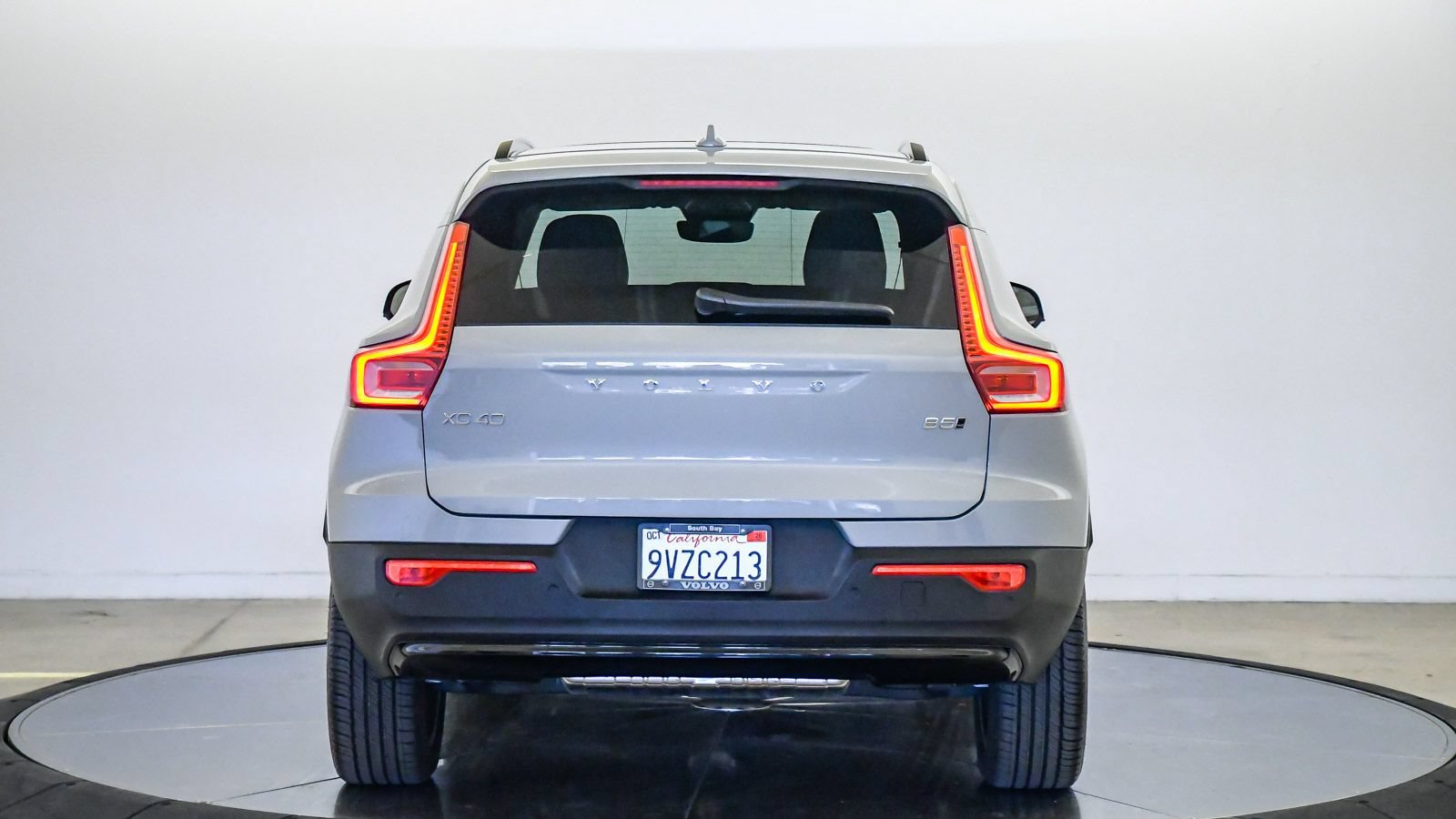 Certified 2026 Volvo XC40 B5 Plus w/ Protection Package Premier AWD/4WD image 3