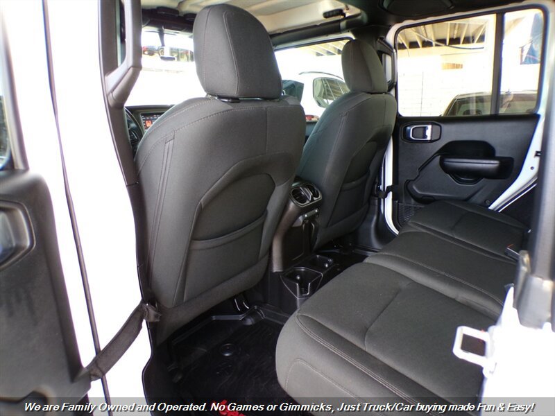 Used 2018 Jeep Wrangler Unlimited Sport S AWD/4WD image 14