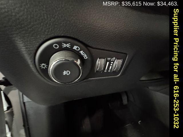 New 2026 Jeep Compass Trailhawk image 23