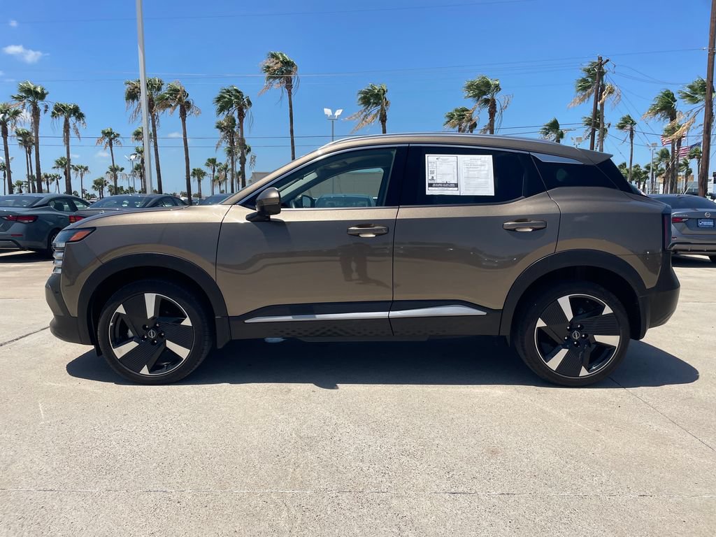 Certified 2025 Nissan Kicks SR FWD image 2
