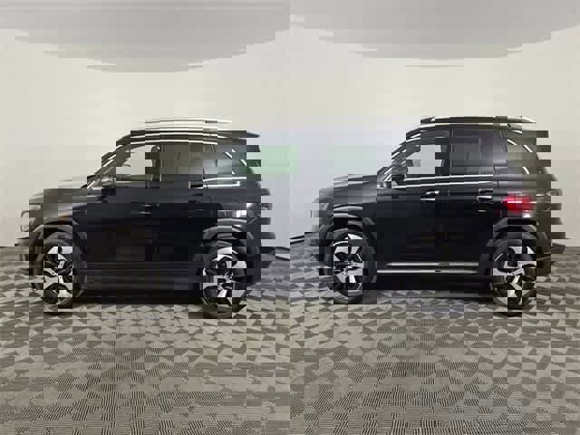 Certified 2025 Mercedes-Benz GLB 250 4MATIC image 11