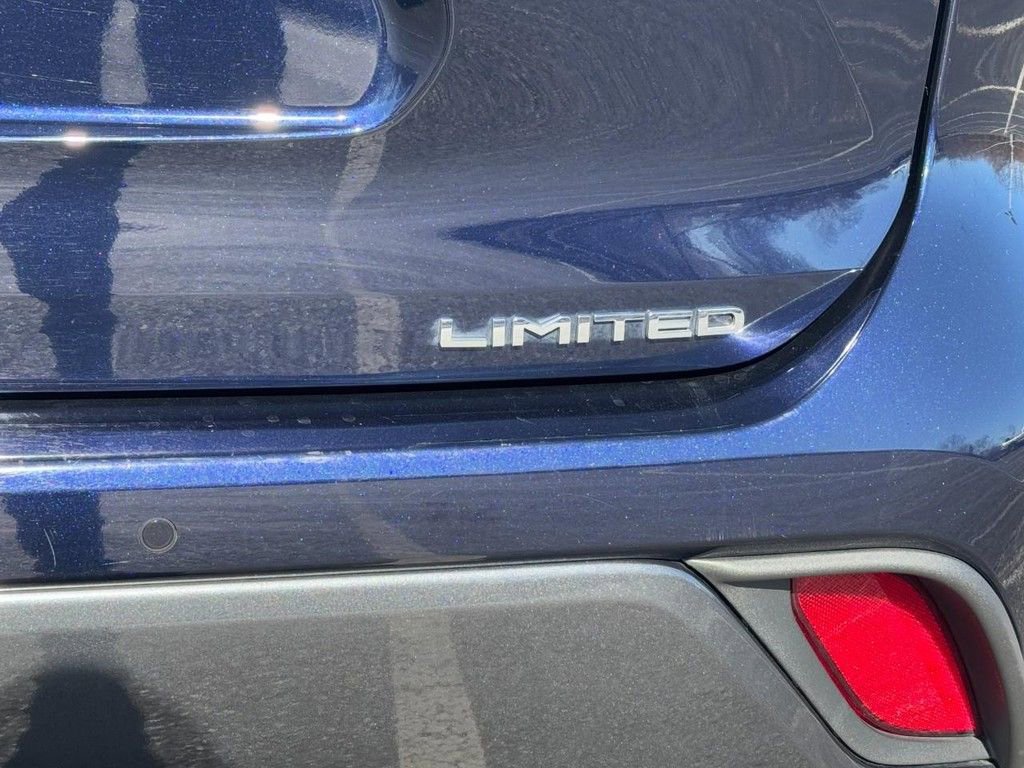 Used 2022 Toyota Highlander Limited image 4