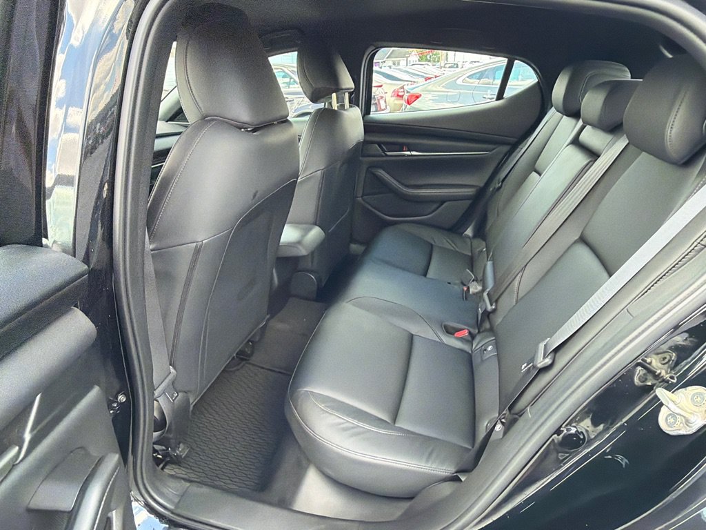 Used 2023 MAZDA MAZDA3 s FWD image 27