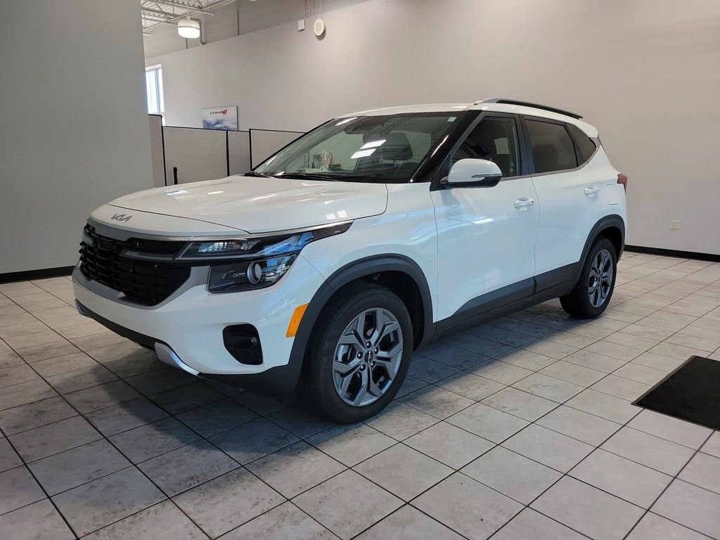 Used 2024 Kia Seltos S image 3