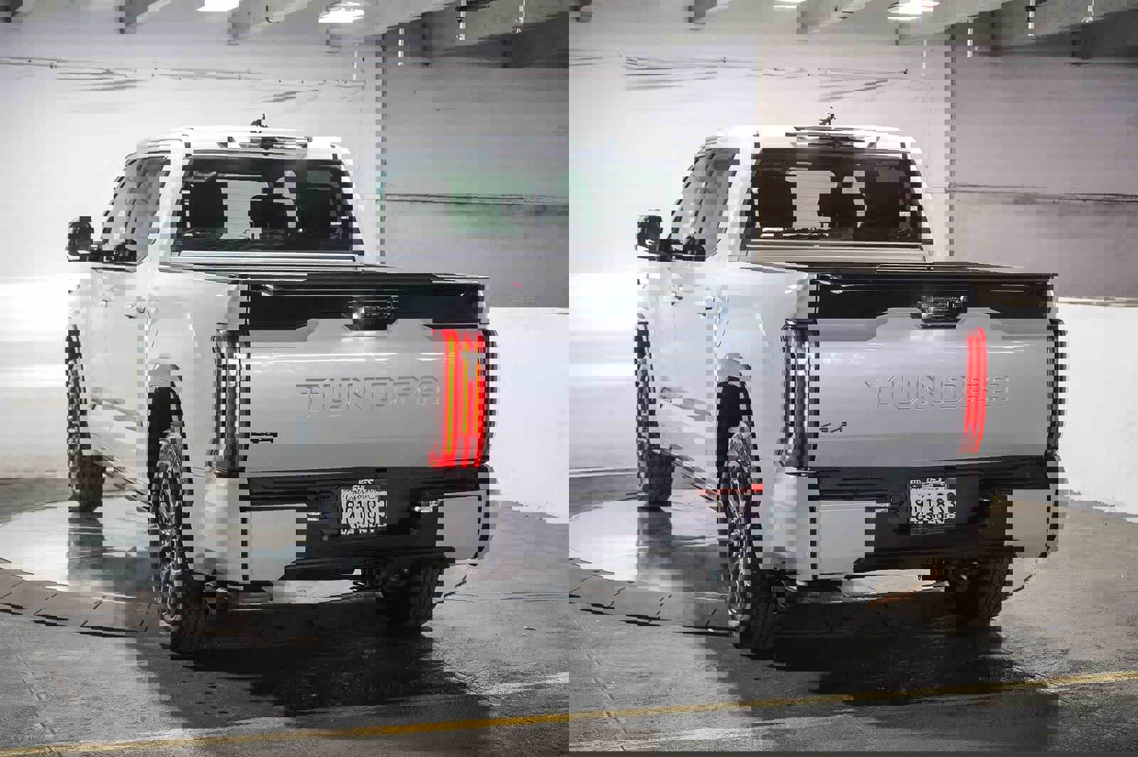 Used 2023 Toyota Tundra Platinum w/ Advanced Package AWD/4WD image 4