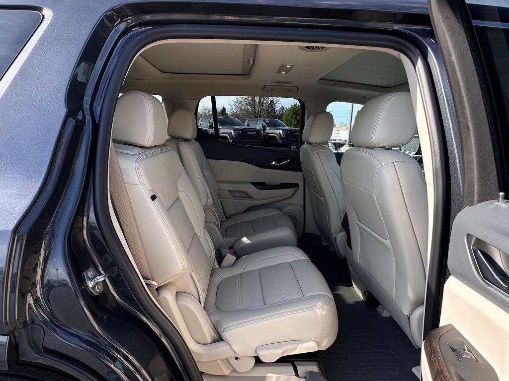Certified 2021 GMC Acadia Denali w/ Denali Ultimate Package AWD/4WD image 16