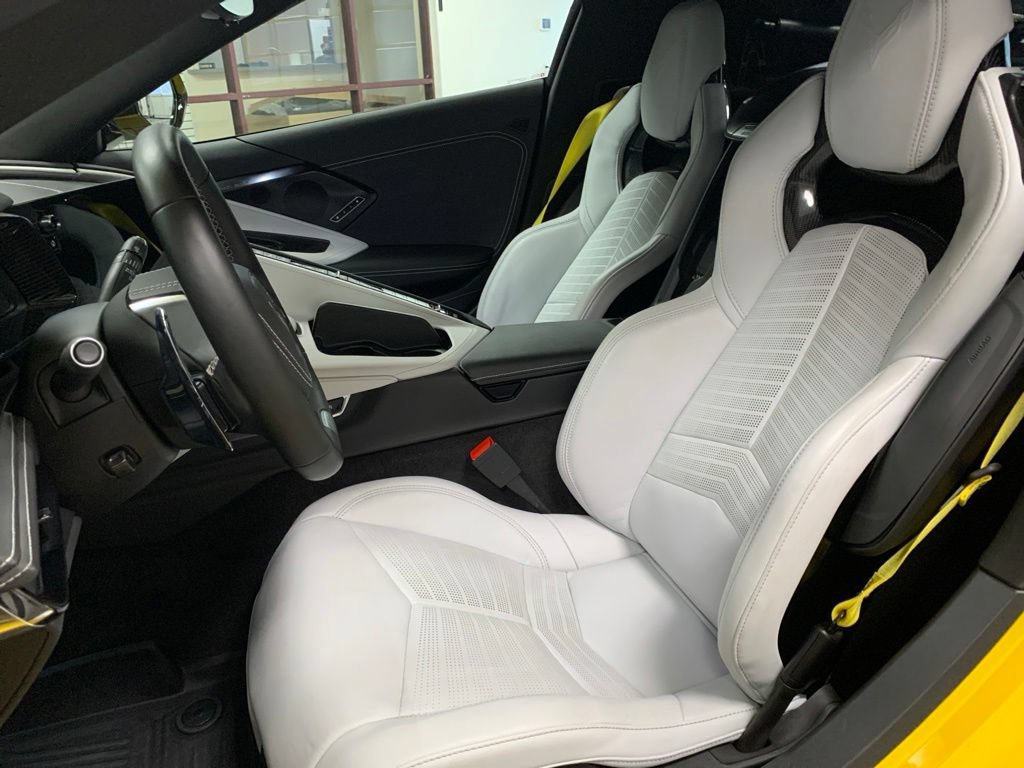 Used 2025 Chevrolet Corvette E-Ray AWD/4WD image 18