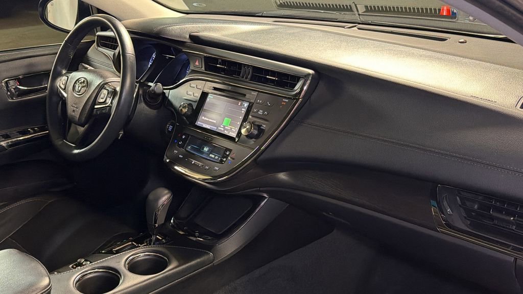 Used 2017 Toyota Avalon Limited w/ Protection Package image 10