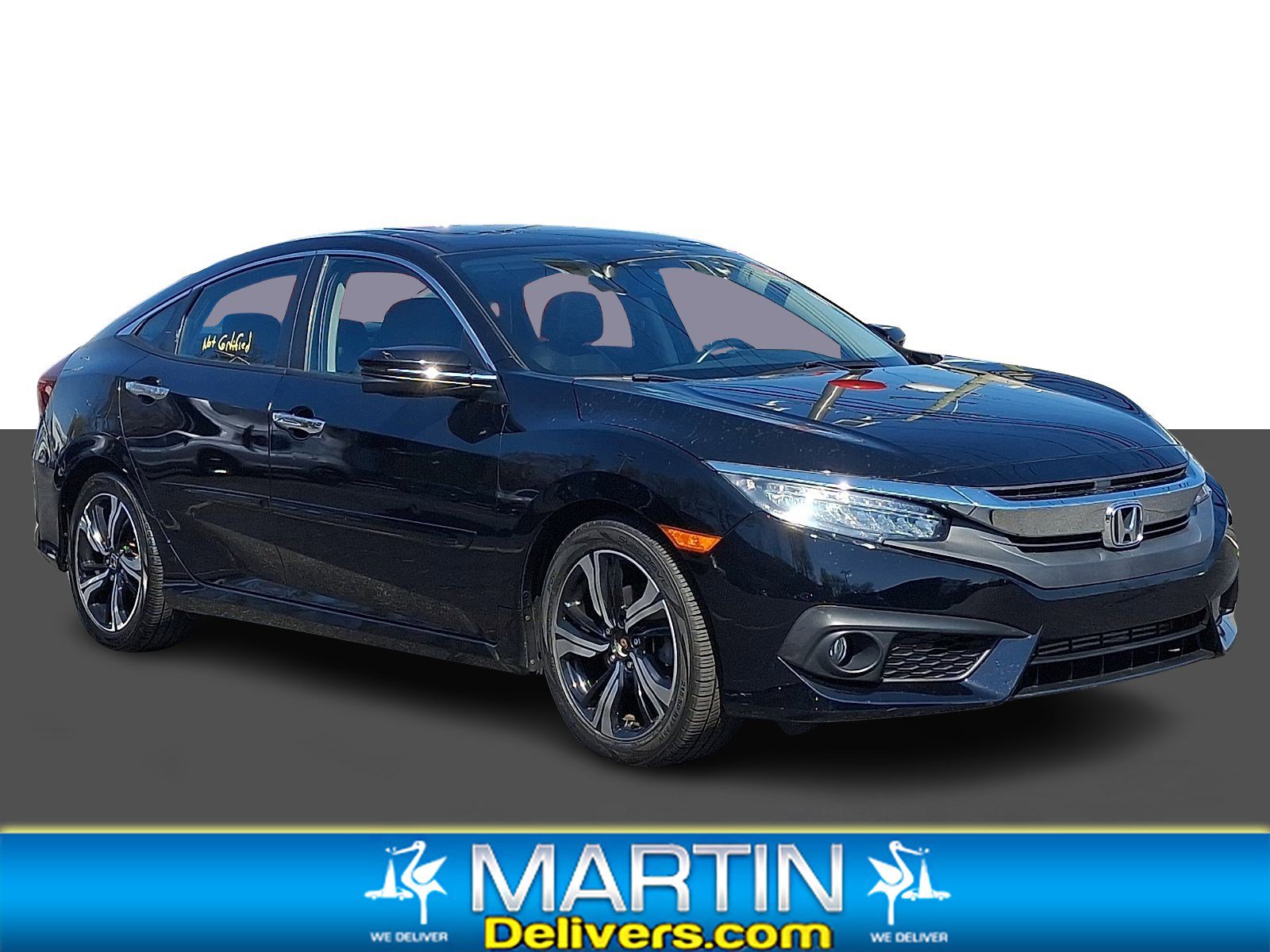 Used 2018 Honda Civic Touring image 1
