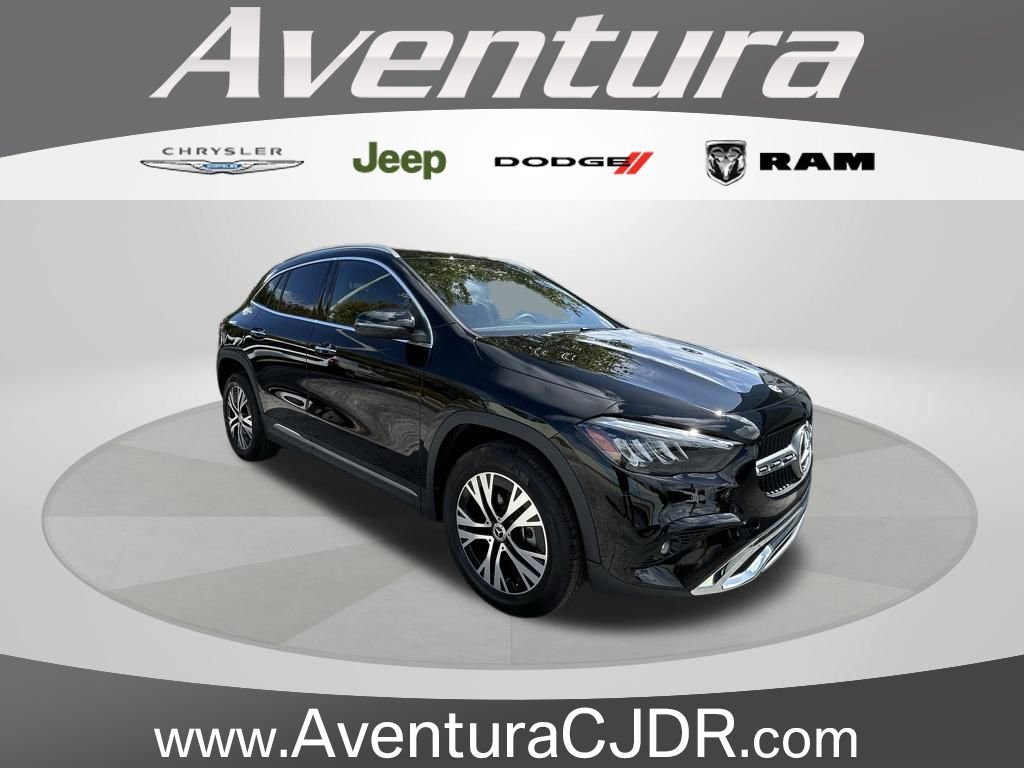 Used 2025 Mercedes-Benz GLA 250 4MATIC image 1