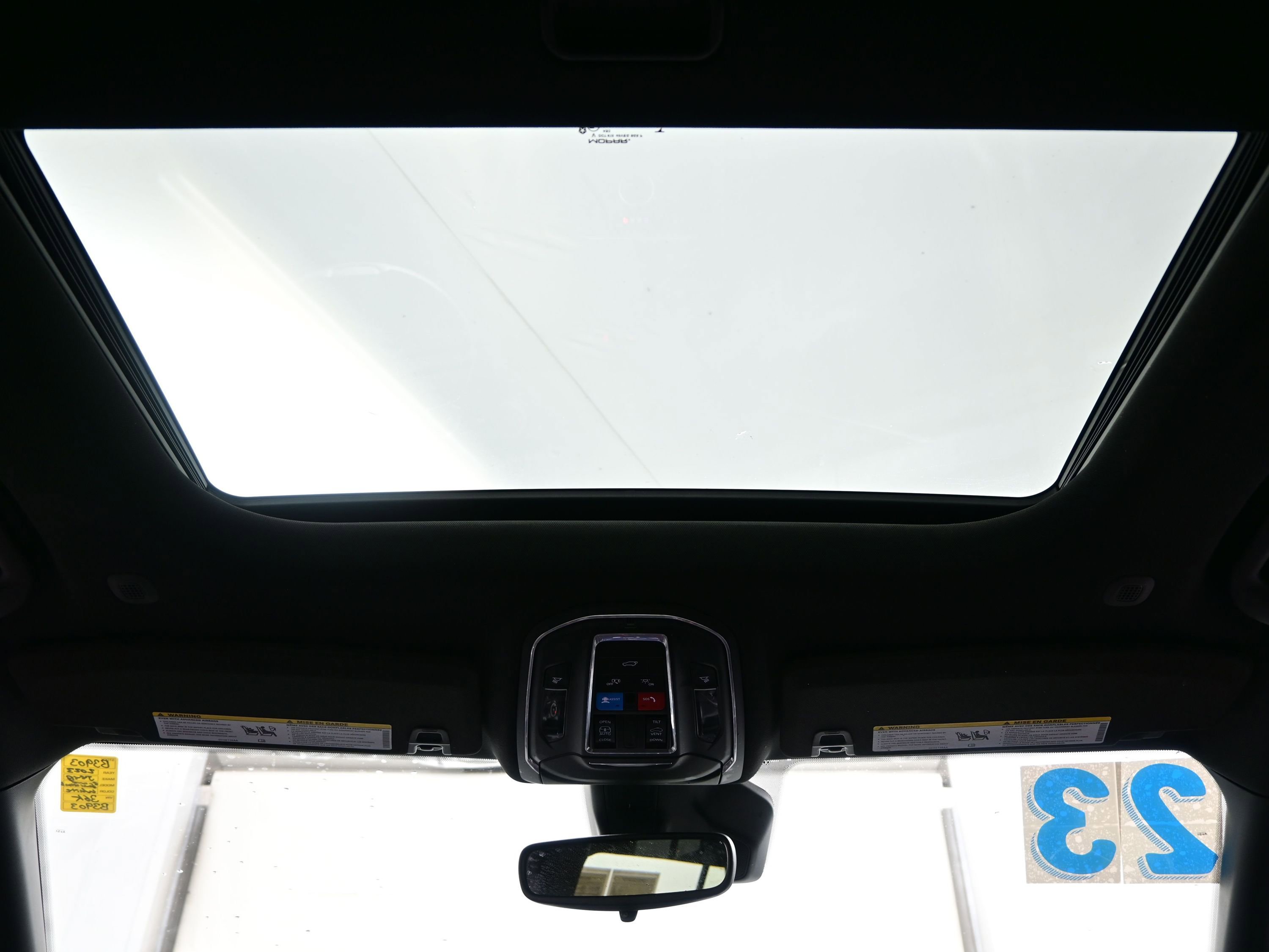 Used 2023 Jeep Grand Cherokee L Laredo image 19