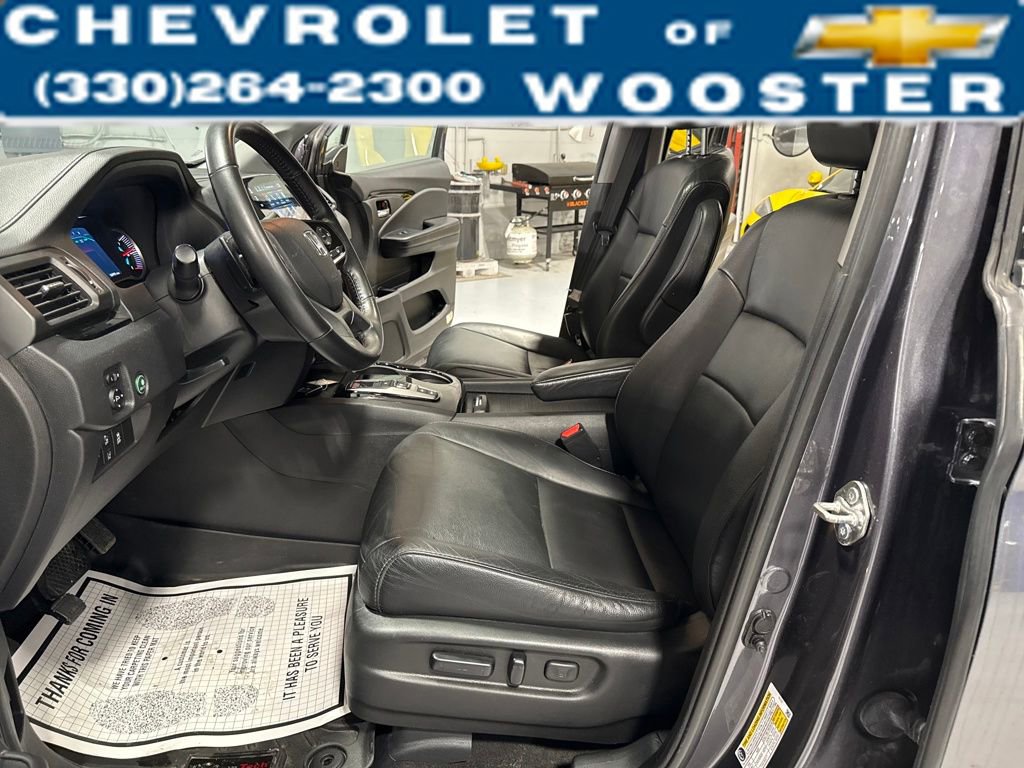 Used 2019 Honda Pilot Touring image 11