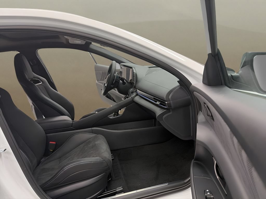 New 2026 Hyundai Elantra N FWD image 17