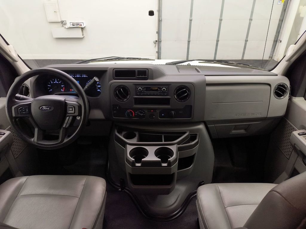 Used 2021 Ford E-450 and Econoline 450 Super Duty w/ Power Windows & Locks Group image 10