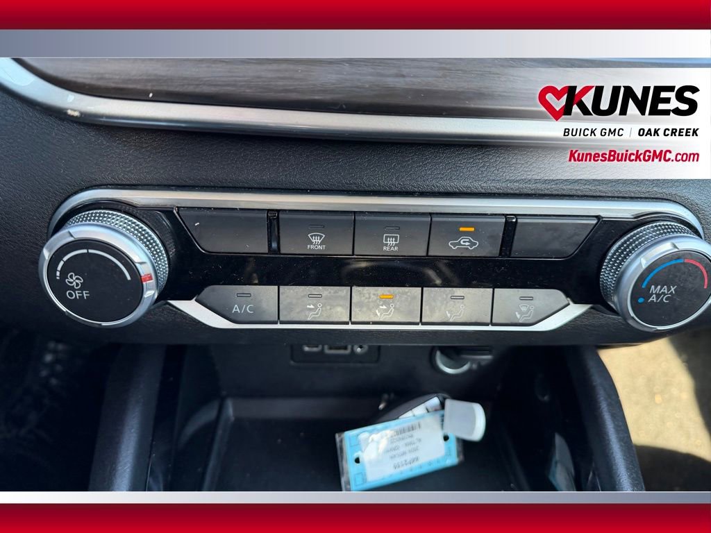 Used 2024 Nissan Altima 2.5 SV image 16