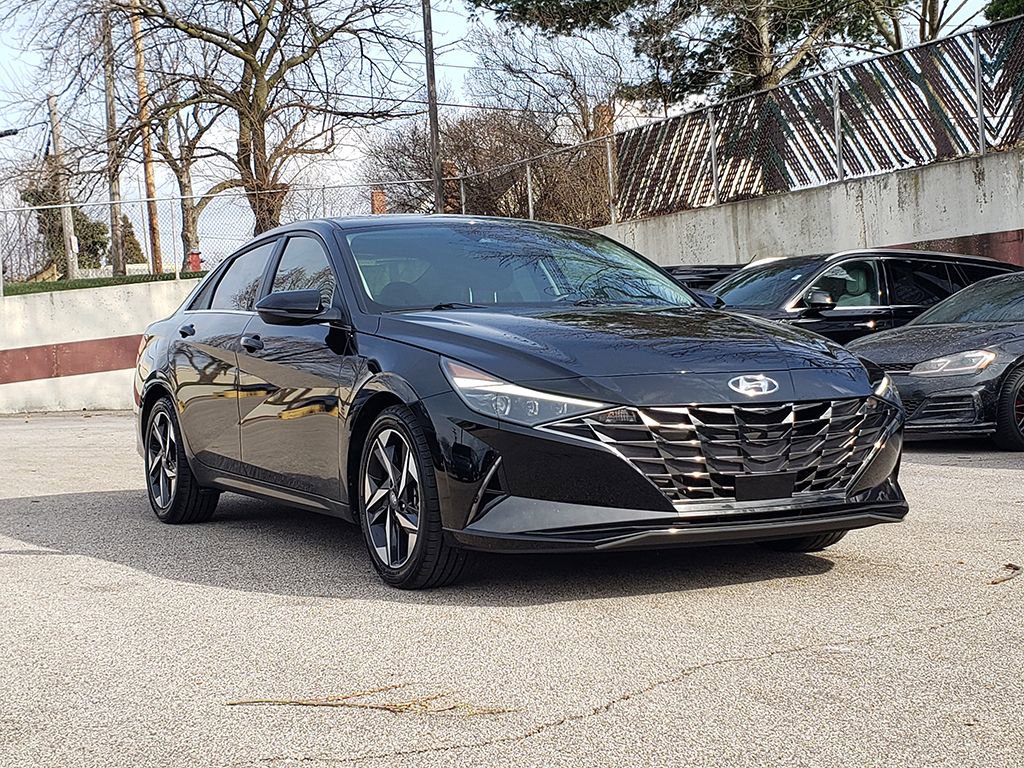 Used 2021 Hyundai Elantra Limited image 3