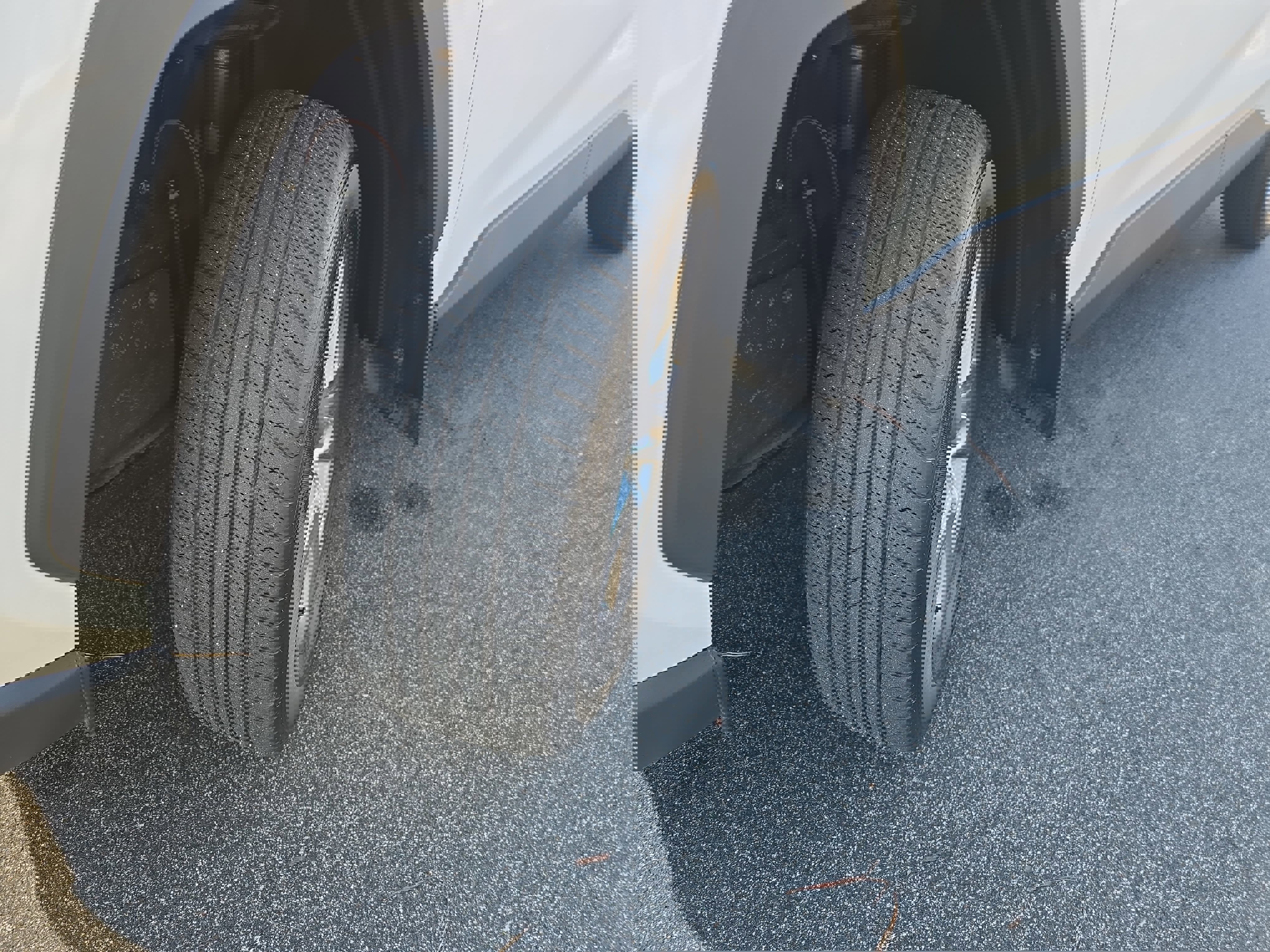 Used 2025 Toyota RAV4 XLE w/ Convenience Package image 33