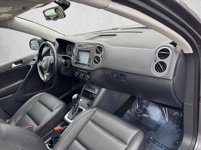Used 2016 Volkswagen Tiguan SE AWD/4WD image 21