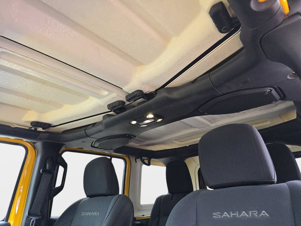 Used 2019 Jeep Wrangler Unlimited Sahara AWD/4WD image 33