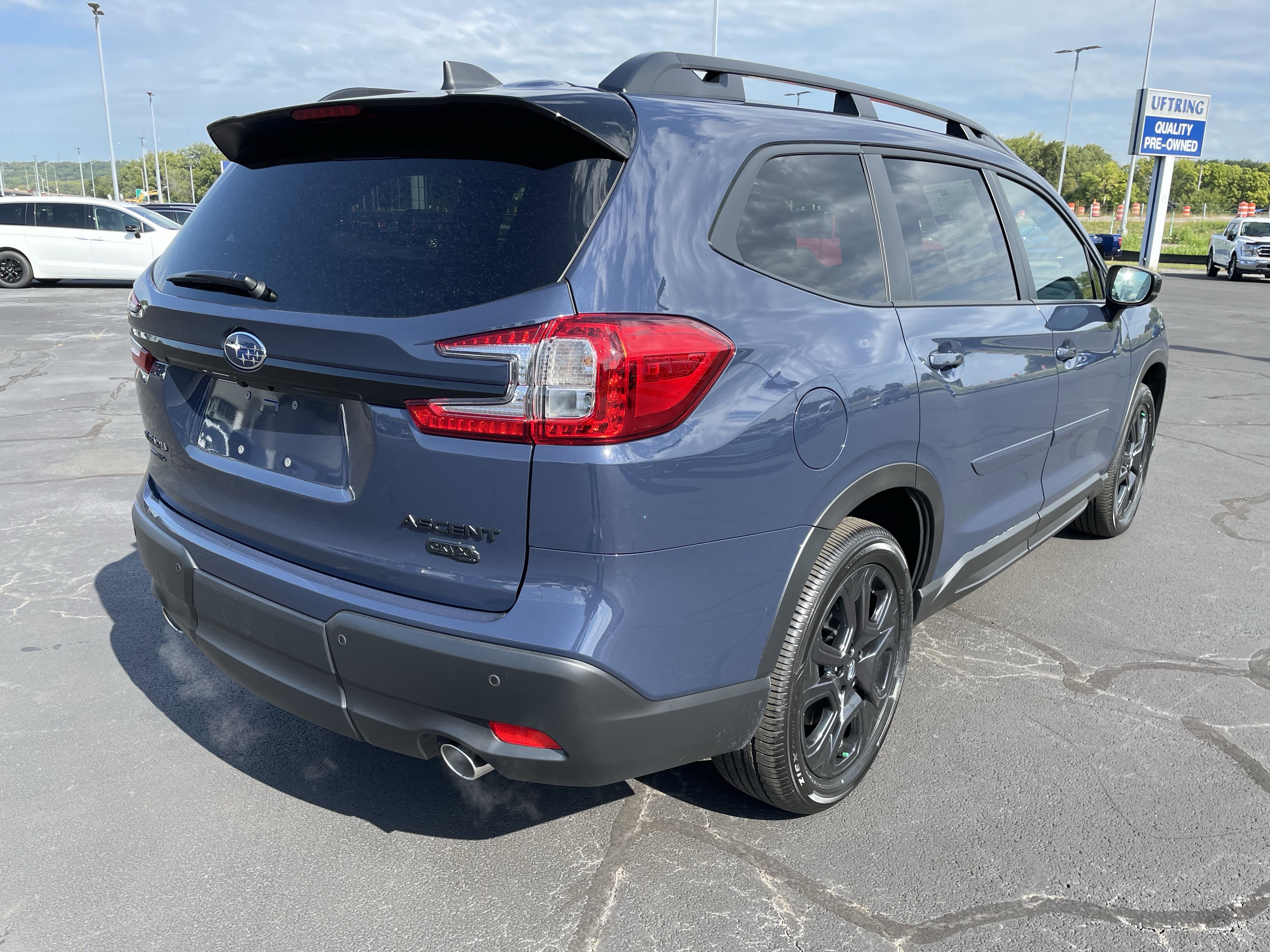 New 2025 Subaru Ascent Onyx Edition image 8