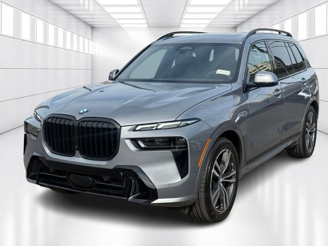 Used 2025 BMW X7 xDrive40i w/ M Sport Package AWD/4WD image 1