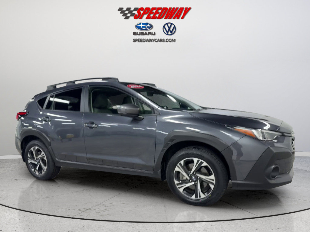 Used 2024 Subaru Crosstrek 2.0i Premium AWD/4WD image 3