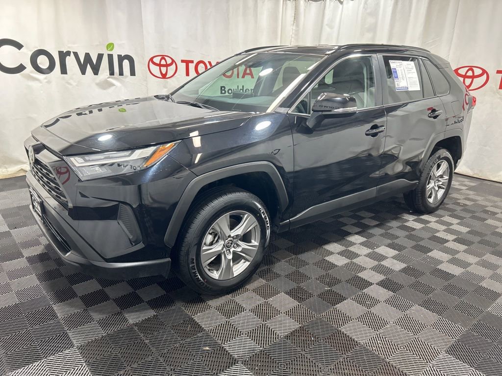 Used 2025 Toyota RAV4 XLE image 4