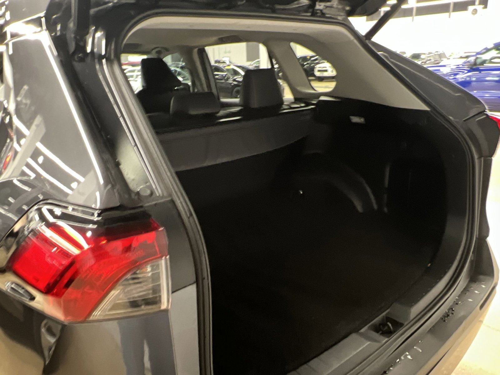 Used 2019 Toyota RAV4 Limited w/ Cold Weather Package image 22