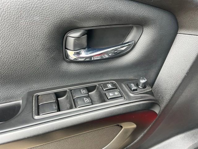 Used 2023 Nissan Titan PRO-4X w/ Pro-4x Convenience Package AWD/4WD image 9